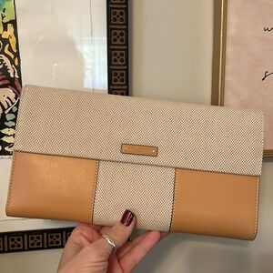 RARE Tory Burch Travel Clutch NWOT